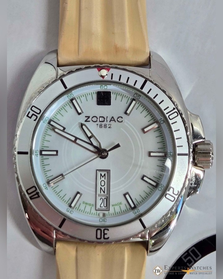 Swap the tired insert for a Zodiac Watch Bezel Insert ZO ZS Series Sea Dragon Speed Dragon 38mm Case - Read - $29.99 and give that dial a fierce new frame. Small change, big flex — fits like it was meant to be. 🔥

Ready to shop? Check out the link in our bio!

#ZodiacWatches #BezelInsert #WatchParts #SeaDragon #DialUpgrade #CaseReplacement #WatchMods