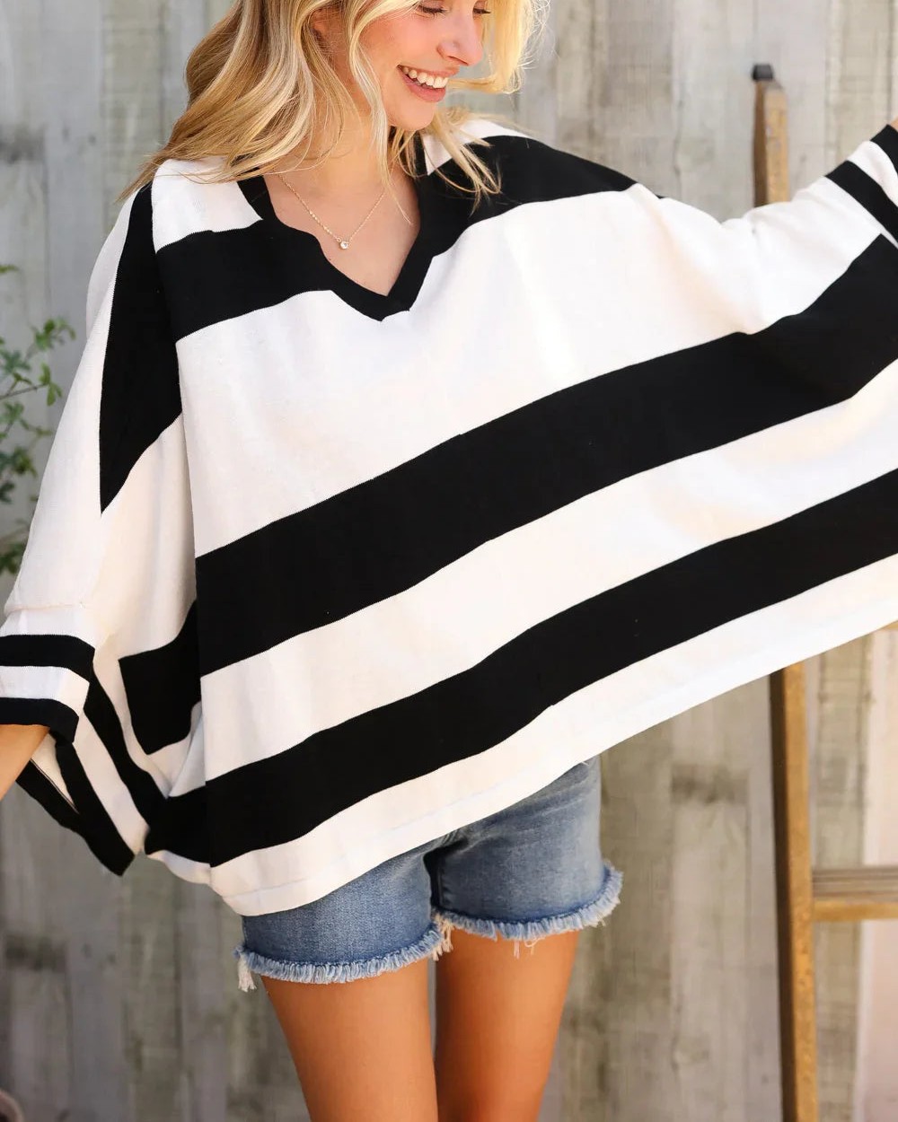 Who says comfort can't be stylish? 

The Traveler Black/White Stripe Dolman Notch Neck Sweater Poncho is your new go-to for effortless chic. Made from 100% cotton, it’s perfect for those laid-back days or when you want to turn heads. Get ready for compliments! 

https://daverrifashions.com/products/the-traveler-black-white-stripe-dolman-capped-sweater-knit-poncho 

#FashionFinds #CozyChic #StyleInspo #PonchoLove #NewArrivals