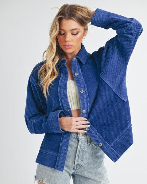Who said jackets can’t be comfy and stylish? 

Meet the Aemi+Co Daphne Corduroy Jacket! 
With its relaxed fit and flared sleeves, it’s your new go-to for effortless layering. Perfect for those chilly days when you want to look chic without sacrificing comfort. 

Grab yours now! 
https://daverrifashions.com/products/daphne-jacket 

#FashionFinds #CozyChic #FallFashion #LayeringEssentials #JacketSeason