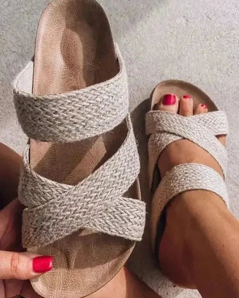 Who says comfort can't be chic? 

Our Beige Woven Criss-Cross Slippers blend elegance with all-day softness. Perfect for lounging or stepping out, they offer breathability and a stylish criss-cross design. Treat your feet to the luxury they deserve! 

 

#WovenSlippers #ChicComfort #CasualStyle #SummerFootwear #FashionEssentials
