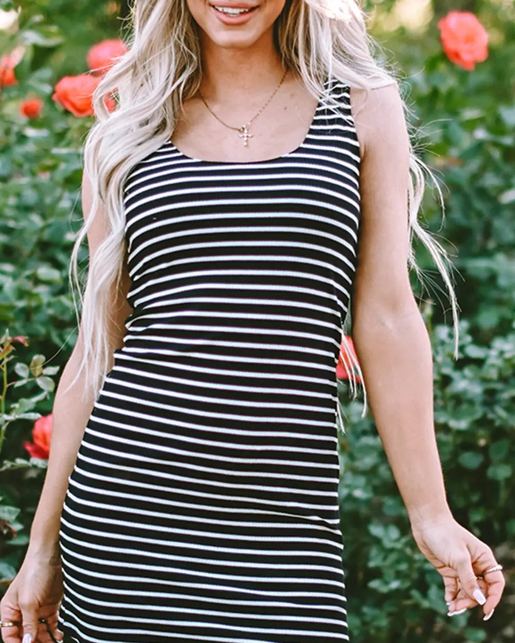 Looking for a dress that effortlessly enhances your silhouette? 

The Black Stripe Ribbed Knit Bodycon Mini Dress is your new go-to. Its soft, stretchy fabric hugs your curves while offering a chic, sleeveless design. Perfect for any occasion, from casual outings to evening events. 

Shop now: 
 

#BodyconDresses #FashionFit #MiniDress #CasualChic #EveningWear