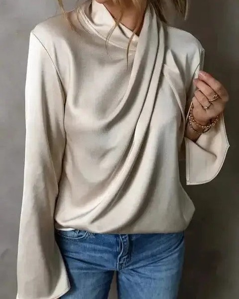 Command attention without saying a word. 

The Satin Crossover Front Elegant Blouse is your ticket to making every evening feel extraordinary. With its luxurious satin fabric and daring backless design, you'll turn heads and leave a lasting impression. 

Elevate your wardrobe with this stunning piece. 

 

#LuxuryFashion #ElegantStyle #SatinBlouse #EveningWear #FashionTrends