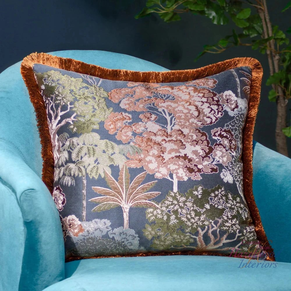 Imagine sinking into summer with every cushion you lay your head on! 🌼 

The Wylder Woodlands Cushion isn't just a pretty face. 
Crafted from 100% cotton, it cradles you in comfort while the minimalistic floral design adds a charming touch to any space. 

Perfect for your cozy summer retreat or to bring a breath of fresh air into your living room. 

Snag yours now for only €53,00 and transform your space! 

👉 https://ssdlr.shop/l/27036131 

#HomeDecor #CushionLove #SummerVibes #InteriorDesign #CozyCorner