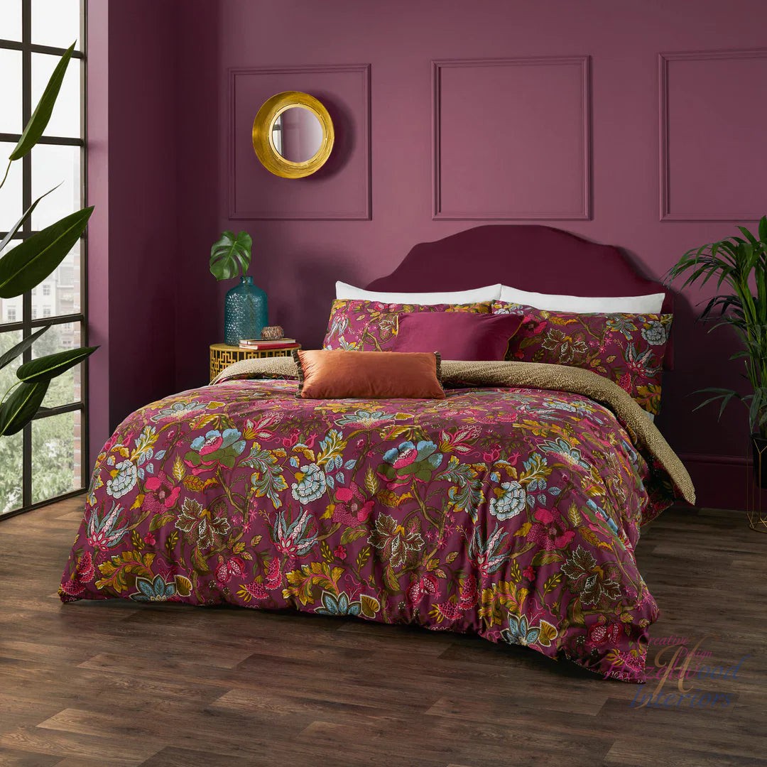 Who said your bedroom can’t be a tropical paradise? 🌺 

Transform your space with the VIRANAI EXOTIC FLORAL DUVET COVER SET by Wylder. Its stunning floral design doesn’t just beautify your room; it transports you to a serene oasis every night. 

With a reversible look, you can switch vibes with ease, and the soft cotton blend ensures you’ll drift off in comfort. 

Dive into decor that sparks joy—now at €22,00! 

Shop here: https://ssdlr.shop/l/e7f2a778 

#InteriorDesign #BedroomBliss #HomeDecor #FloralDreams #BedtimeLuxury