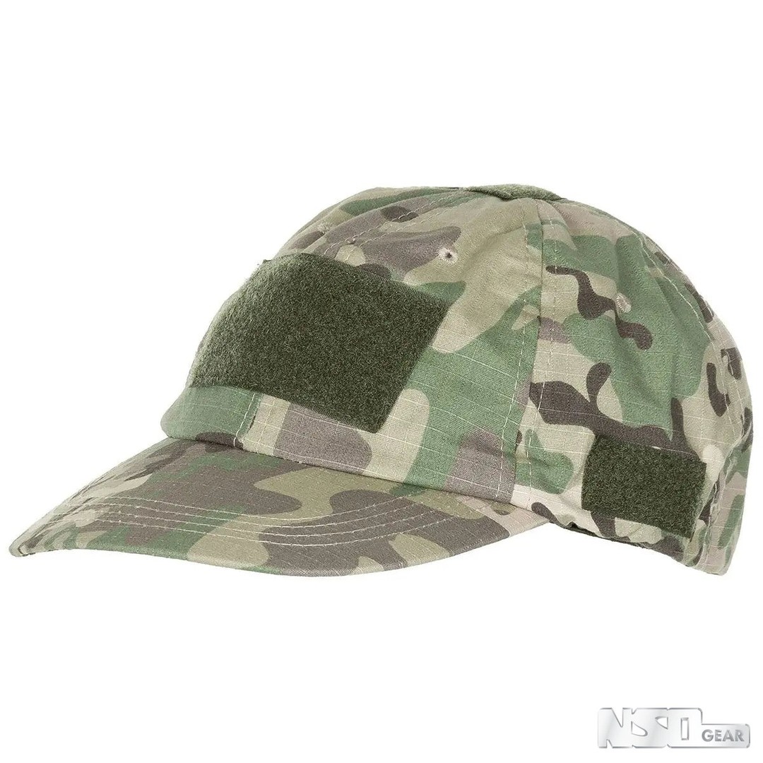 Militaristic style meets unbeatable comfort! 

The Operations Cap in operation-camo is your perfect companion for adventures, whether on the field or just chilling with friends. 

With its breathable design, elastic sweatband, and 5 velcro panels, this cap ensures you stay cool and stylish. 

Plus, it's one-size-fits-all—making it a hassle-free choice!

Available now for €6,00. 
Grab yours today: 

#Airsoft #MilitaryStyle #Caps #AdventureReady #NSOGear
