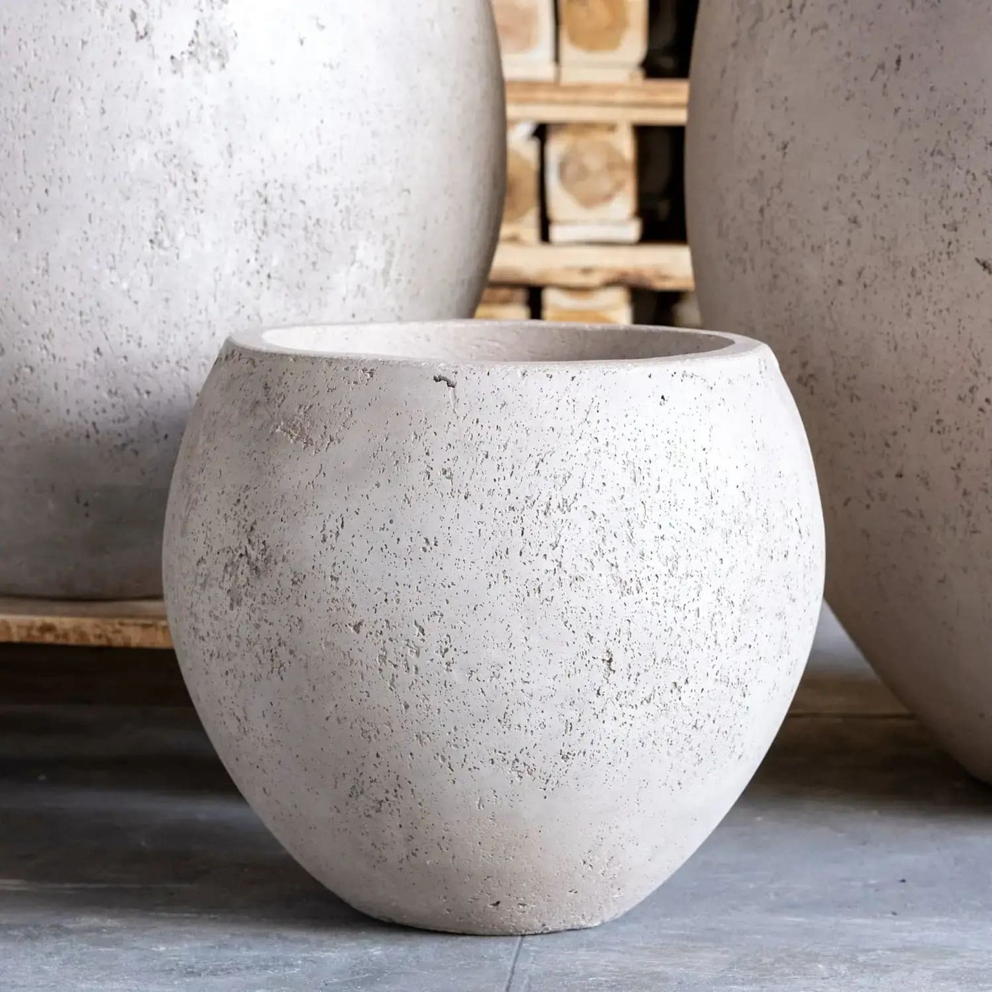 Who said small can't be stunning? 🌱 

Meet the Orbello Truffle – a 22cm concrete sphere planter that's all about style without the fuss. Perfect for those nooks that need a pop of life. 

Imagine your favourite herbs or petite flowers bringing joy to your kitchen windowsill or balcony. This compact beauty elevates your decor and transforms any small space into a verdant getaway. 

Available now for £29.95. 

Add a touch of sculptural elegance to your home! 

#HomeDecor #PlantersOfInstagram #IndoorPlants #GardenGoals

https://jobuhome.com/products/orbello-truffle-22cm-medium-concrete-sphere-planter-2-8l-round-plant-pot