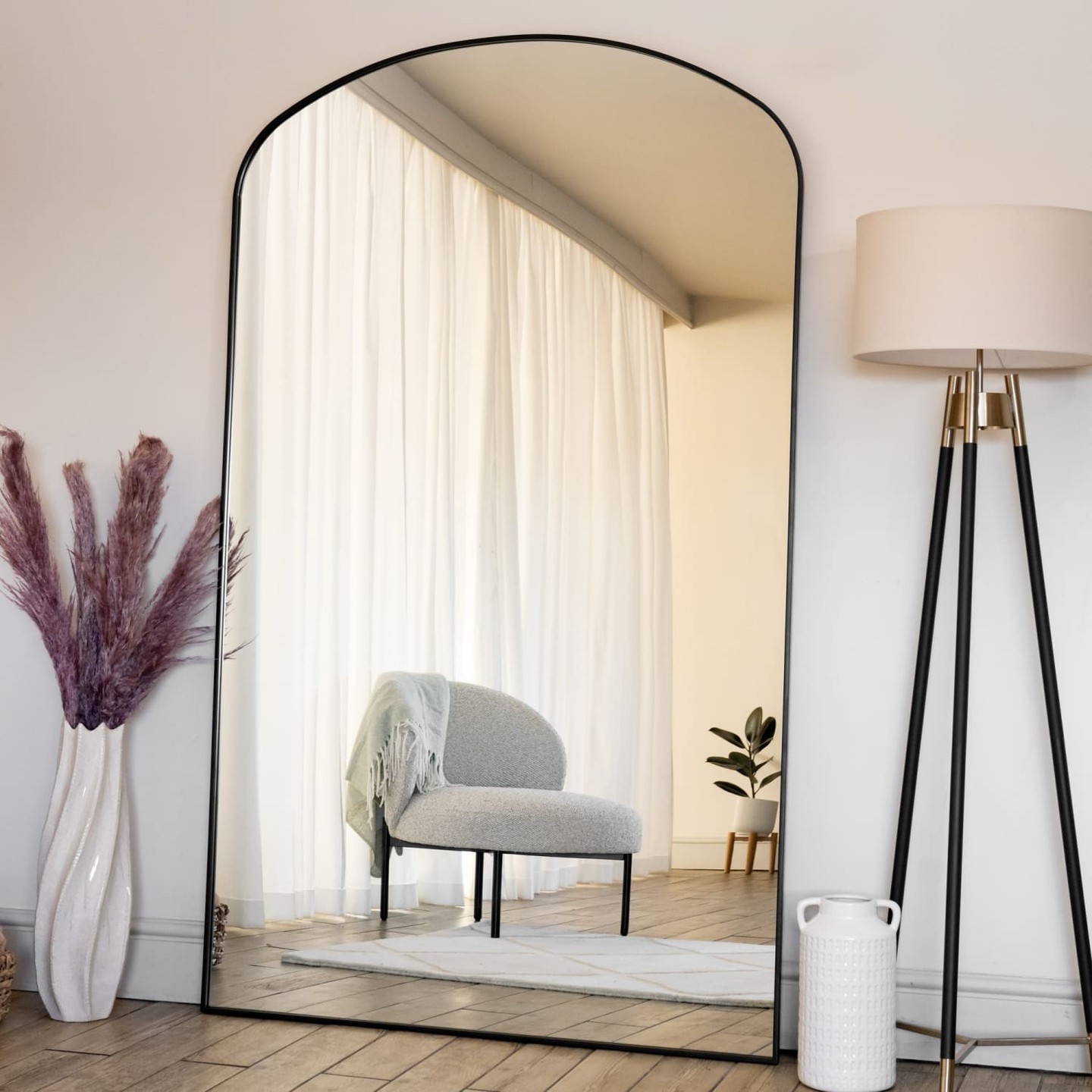 Who knew a mirror could transform your space and mood? 

Meet the Yoko Black Metal Gentle Arch Mirror – a statement piece that amplifies light and creates the illusion of spaciousness. 

Measuring a striking 200cm x 120cm, this elegant mirror is perfect for grand interiors or to add a touch of sophistication to your home. 

Style it in your hallway or let it shine as a focal point in your living room. 

Available now for £399.95 

Transform your space today at jobuhome.com/products/yoko-black-metal-gentle-arch-mirror-200cm-x-120cm 

#HomeDecor #InteriorDesign #ArchedMirror #StyleYourSpace #JōbūHome

https://jobuhome.com/products/yoko-black-metal-gentle-arch-mirror-200cm-x-120cm