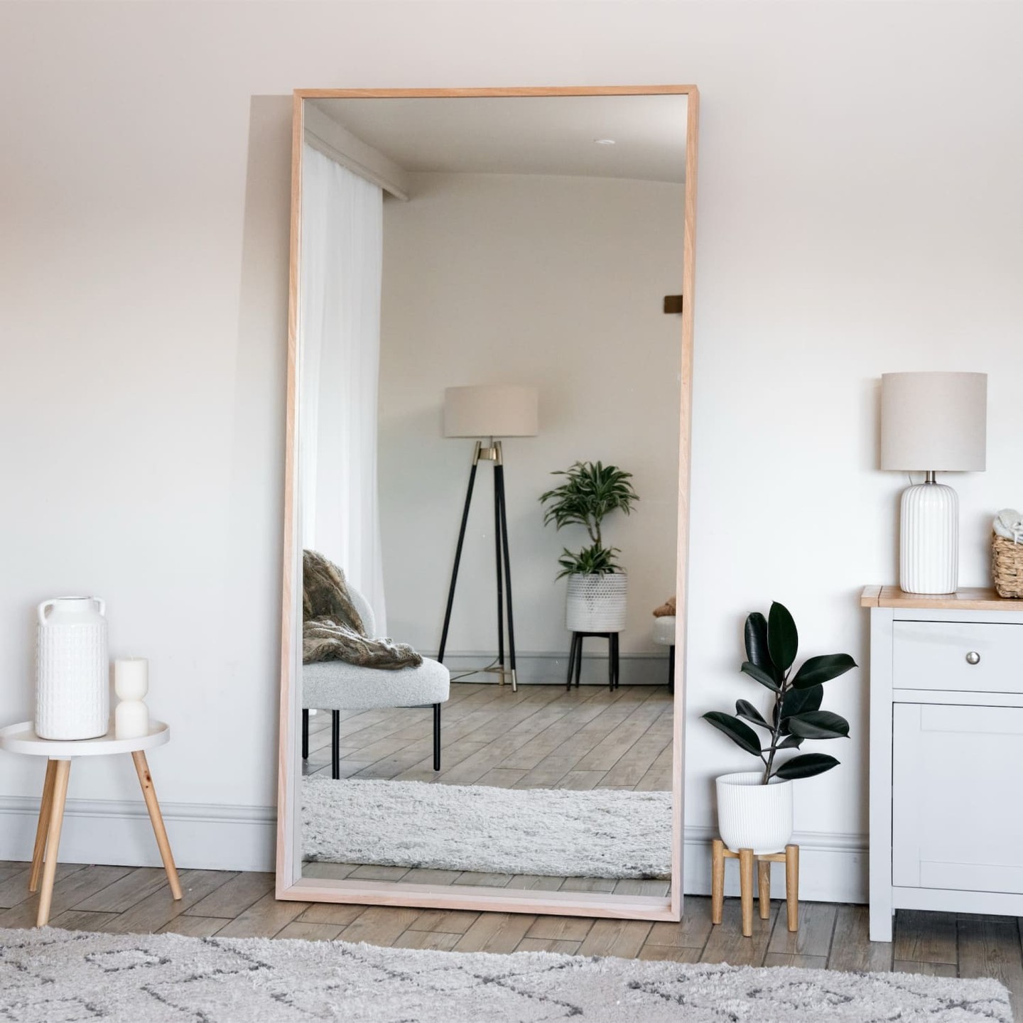 Mirror, mirror on the wall... are you ready to embrace the beauty within? 🌟 

The Hanaka Full-Length Natural Oak Mirror doesn’t just reflect your image; it transforms your space! 

Its stunning natural oak finish adds a touch of warmth and elegance that complements any room. 

At 200cm tall and 100cm wide, it’s perfect for capturing every angle—ideal for bedrooms, living rooms, or hallways. 

Available now for £399.95. 

Why settle for ordinary when you can have extraordinary? 

Explore the magic today! 
https://jobuhome.com/products/hanaka-full-length-natural-oak-rectangle-mirror-200cm-x-100cm

#HomeDecor #InteriorDesign #MirrorMagic #ElegantLiving #JōbūHome