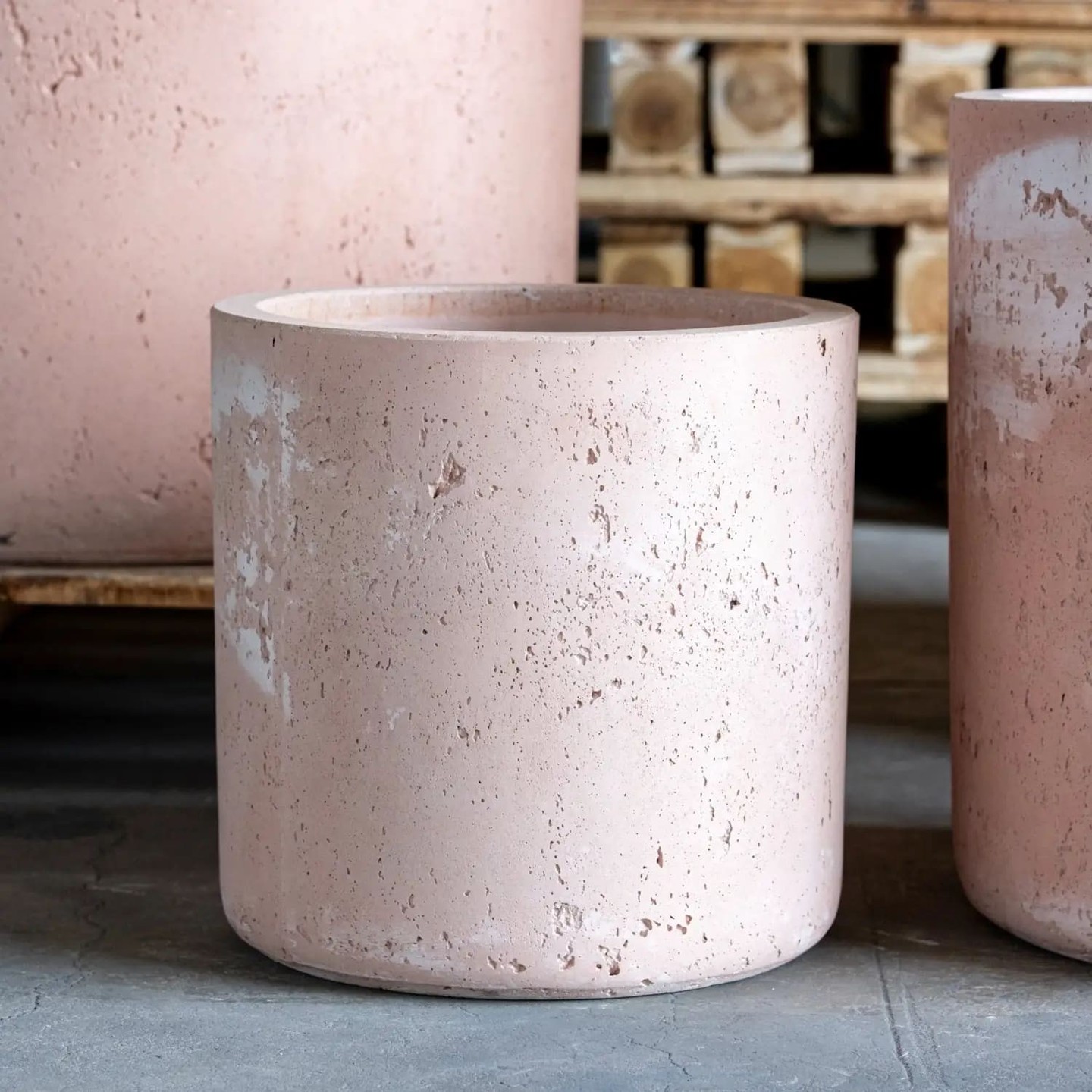 Did you know that houseplants can boost your mood and productivity? 🌱 

Transform any nook in your home with the Aurella Blushstone Cylinder Planter. 

Perfectly sized at 20cm, it’s designed to showcase your herbs, succulents, or favorite indoor feature plants. 

With its warm blushstone hue, it’s more than just a pot; it’s a statement piece that softens your space beautifully.

Available now for £29.95, it’s time to let your plants thrive in style! 

👉 https://jobuhome.com/products/aurella-blushstone-20cm-medium-concrete-cylinder-planter-3l-round-plant-pot 

#IndoorGarden #HomeDecor #PlantLovers #JōbūHome