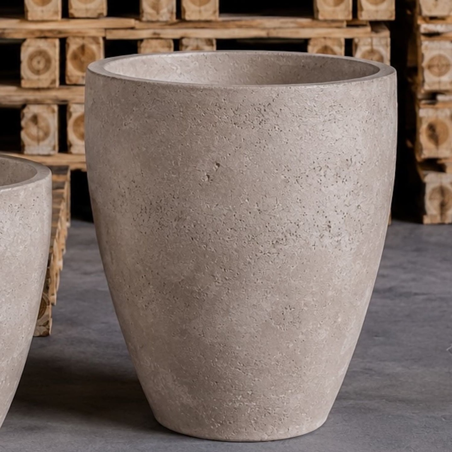 A tall concrete planter stands in your entryway, holding a thriving monstera that finally has room to grow.

The Vessara 55cm vase planter gives your statement plants the stage they deserve. With 38L capacity and soft Truffle finish, it works beautifully indoors or out—adding height, texture and modern structure to any space.

Hand-finished and built to last, this sculptural piece transforms corners, patios and living rooms. Available now for £259.95.

Shop the Vessara: https://jobuhome.com/products/vessara-truffle-55cm-extra-large-concrete-vase-planter-38l-tall-plant-pot

#VessaraPlanter #ConcreteVase #GardenDesign #PlantPot #HomeDecor