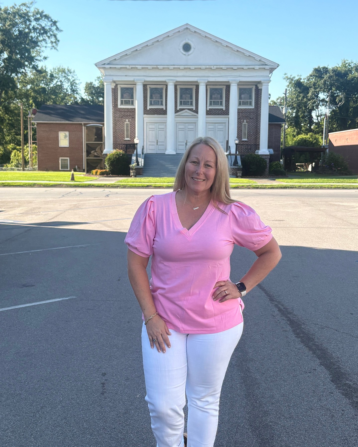 Who said comfort can't be stylish? 

Our Pink V Neck Top is designed to flatter your curves while keeping you cool and comfy all day long. With feminine puff sleeves and lightweight fabric, it’s the perfect addition to your spring and summer wardrobe. 

https://shopalexlayne.com/products/pink-v-neck-puff-sleeve-plus-size-blouse-top-bonbon-62-polyester-32-cotton-6-elastane-1x 

#PlusSizeFashion #SpringStyle #SummerWardrobe #ComfortMeetsStyle #FashionForAll