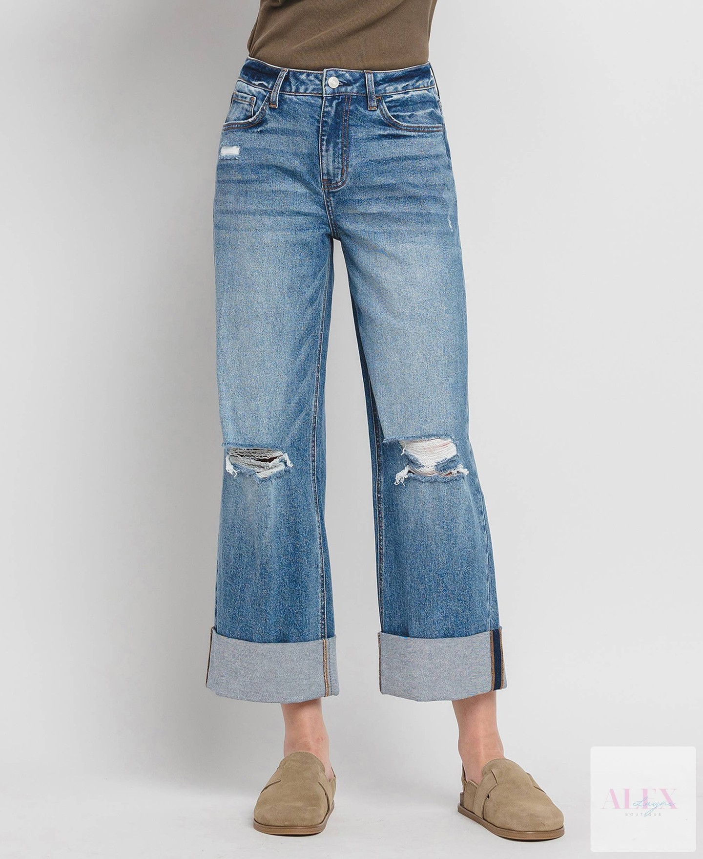Baggy jeans are back, and they’re here to save your wardrobe from the dreaded "nothing to wear" crisis! 

The Rosy Baggy Wide Leg Vervet brings comfort and style together like peanut butter and jelly. With a super high rise and a fun cuff, these jeans are perfect for any occasion—whether you're lounging or out on the town. 

Grab yours now! 
https://shopalexlayne.com/products/super-high-rise-double-cuffed-baggy-wide-jeans-lv1459-rosy-26 

#BaggyJeans #FashionRescue #StyleWithASmile