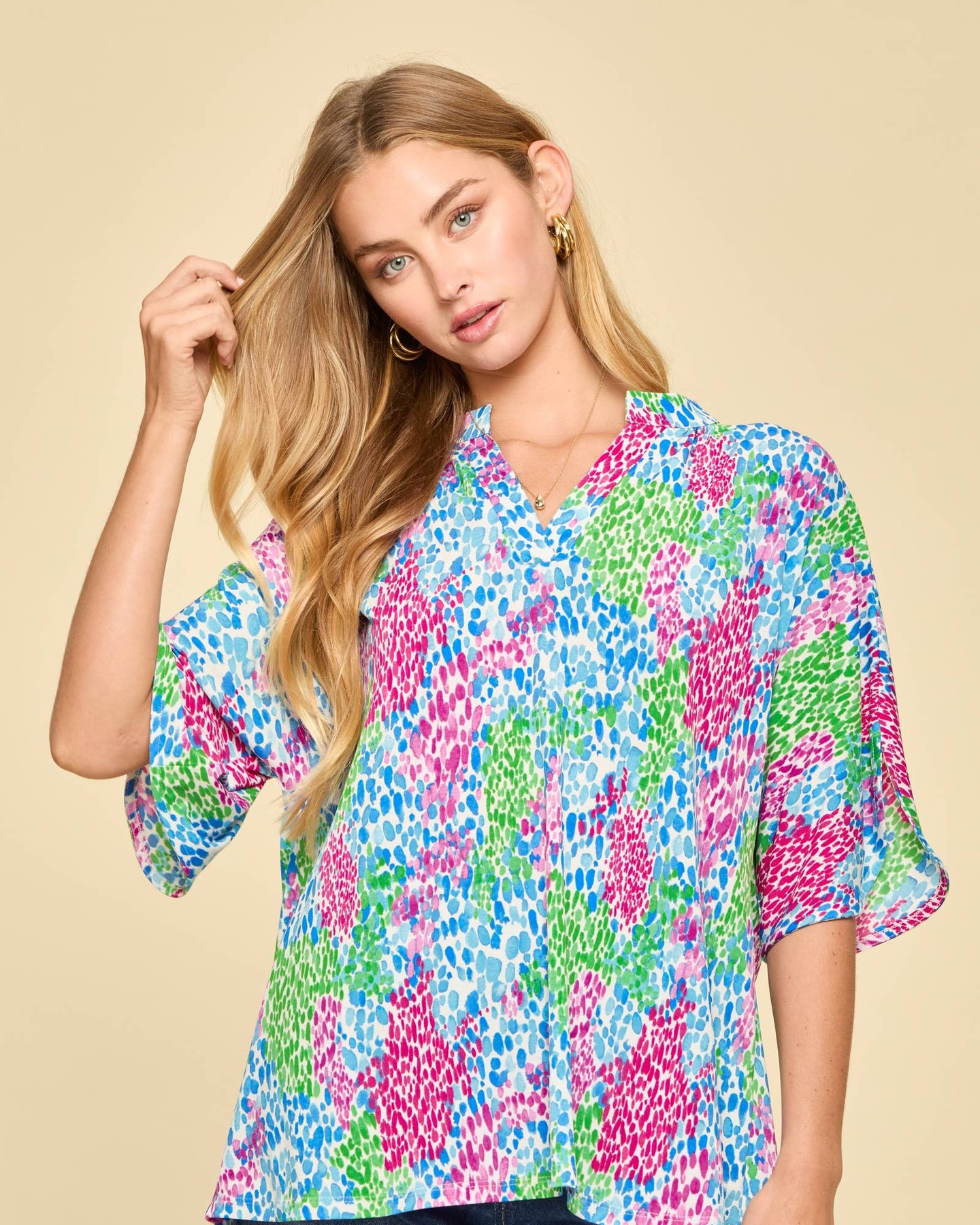 Who says you can't look chic and stay comfy? 

Our Breeze Sleeve Blouse in Royal Blue is here to prove that style can be effortless! 

Crafted from wrinkle-free fabric, it keeps you polished from morning meetings to evening outings. Plus, the relaxed fit and mandarin collar make it a must-have for any wardrobe. 

https://jkp9ebda40wrb30c-56107663554.shopifypreview.com/products_preview?preview_key=114940276a889c9cd72875e12b44a5bb 

#SpringCollection #SummerStyle #Tops #FashionFinds #EffortlessStyle