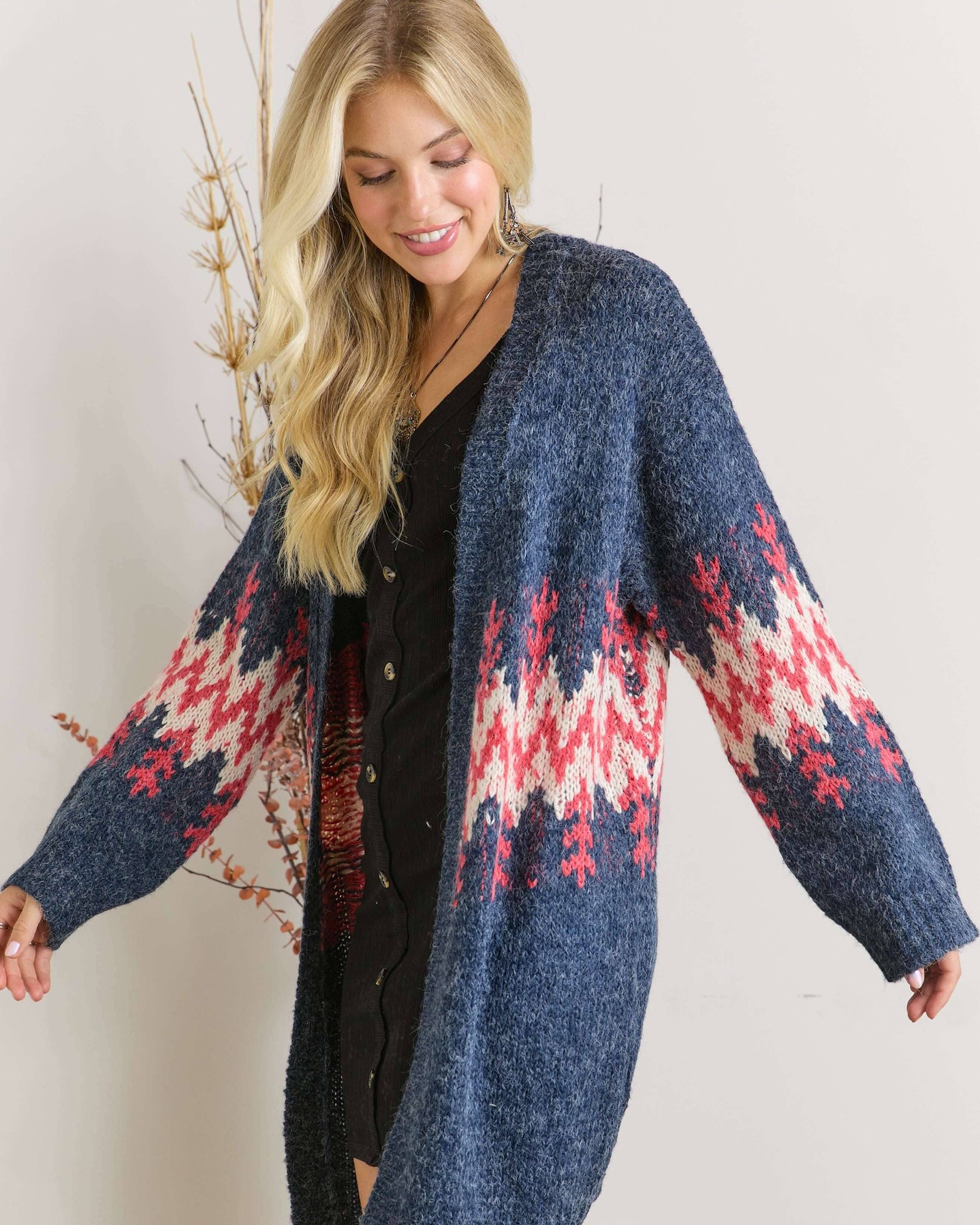 Who knew staying cozy could look this chic? 😍

Our Tribal Pattern Cardigan with puff sleeves is the perfect blend of style and comfort. Whether you're lounging at home or out with friends, this cardigan has your back (and your arms)! 

Grab yours now! 
https://3l9ionpxc98fnaz5-56107663554.shopifypreview.com/products_preview?preview_key=4ff8daa4a8105cedcbf32904dd590320 

#CozyVibes #CardiganGoals #FallFashion #PuffSleeveLove #TribalChic