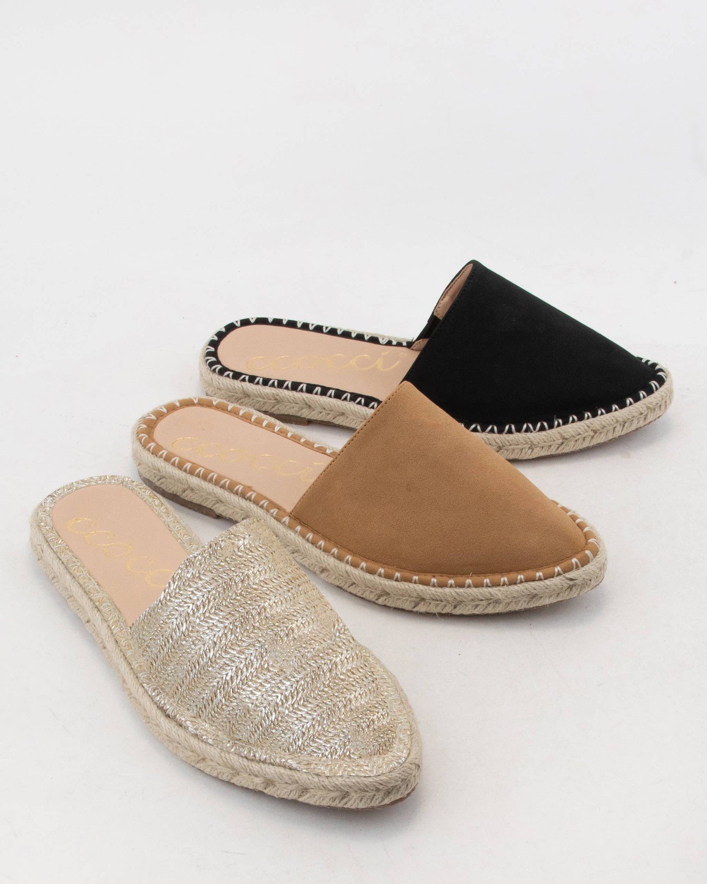 Did you know the right pair of shoes can elevate your entire look? 

Meet our Mule Slide Suede Toe in Raffia/Champagne. These chic flats combine soft faux suede with a stylish pointed toe, making them perfect for any occasion. Slip them on and step out in comfort and style! 

https://shopalexlayne.com/products/weekly-deal-espadrilles-sole-pointed-toe-suede-mule-slide-raffia-champagne-a12 

#Shoes #SpringCollection #SummerCollection
