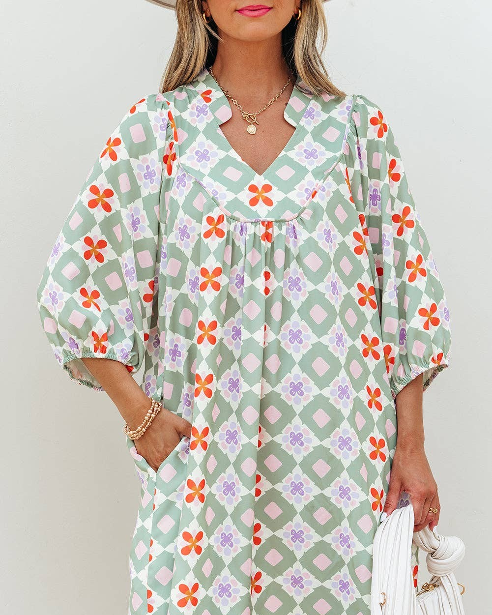 Who says you can’t have fun with florals? 

The Mint Geometric and Floral Dress is here to transform your spring wardrobe. 

Crafted from 100% polyester, it combines playful geometric patterns with vibrant floral designs, making it perfect for sunny days and garden parties. 

Lightweight and breezy, this dress will keep you comfortable while turning heads. 

Embrace a fresh look for only $48.00! 

Shop now: https://ssdlr.shop/l/63bda653 

#SpringFashion #Dresses #FloralStyle #MintMagic #AlexLayneBoutique