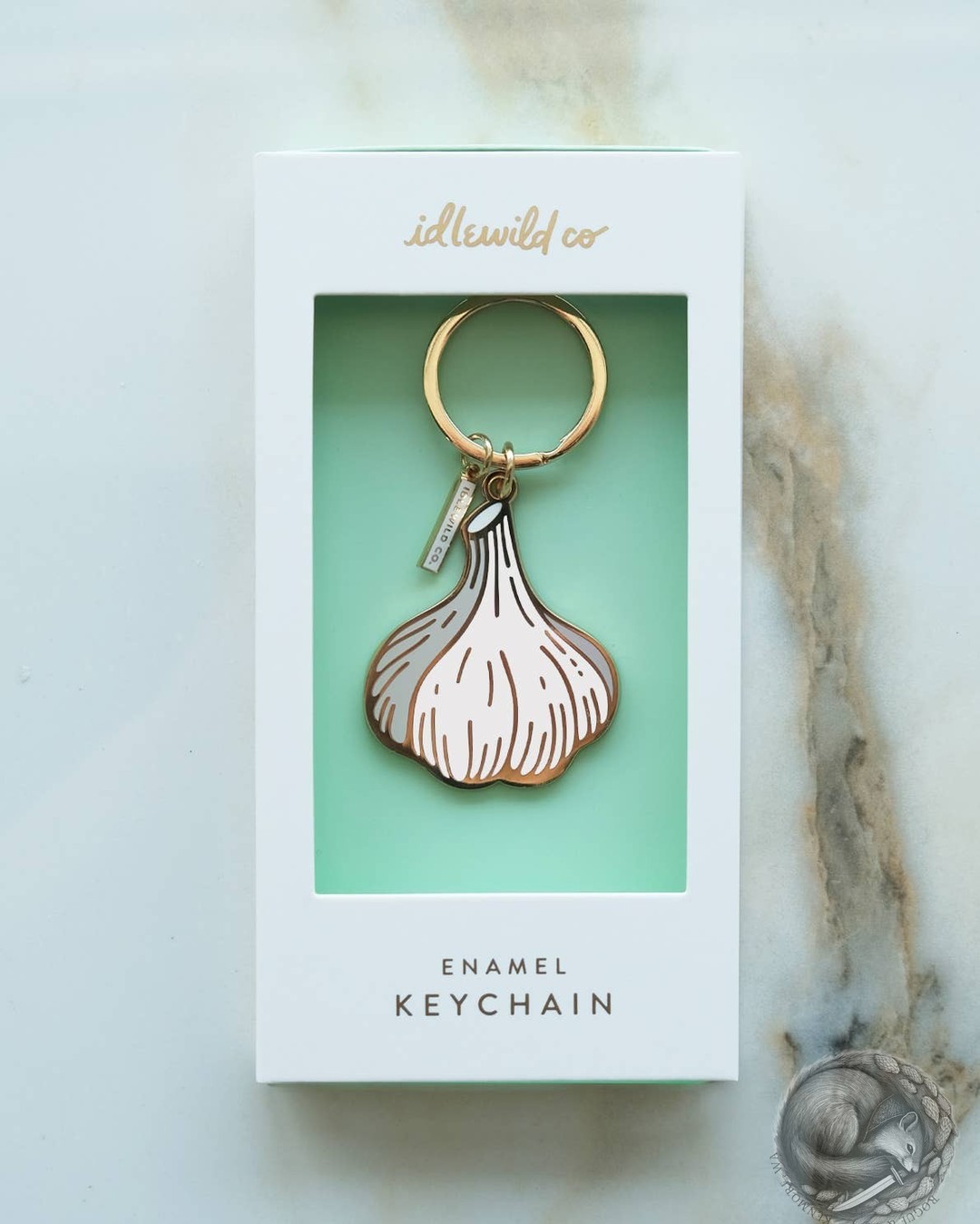 Lean in to your signature style.✨

Garlic Enamel Keychain from Idlewild Co. is a small-batch treasure—crafted to last, easy to reach for, like it was always yours.

Find it at https://ssdlr.shop/l/a73f0cba

Make space for your favorite self.
https://roguerye.com

#Handmade #WearableArt #ShopSmall #RogueAndRye