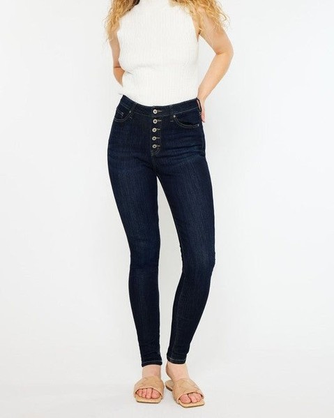 Your perfect fit is here! 💖 

Our Curvy Fit High Rise Super Skinny Jeans are all about celebrating your curves. 

With a flattering dark stone wash, they bring a touch of sophistication to any casual look. 

Crafted from stretch denim, these jeans ensure you stay comfy while flaunting your style. 

Plus, the exposed 5-button fly adds a chic detail that turns heads! 

Wear them all day and feel unstoppable. 

Now at $53.01, you don’t want to miss out! 

👉 

#CurvyFit #HighRiseJeans #FashionEnvy #StyleInspo #NewArrivals