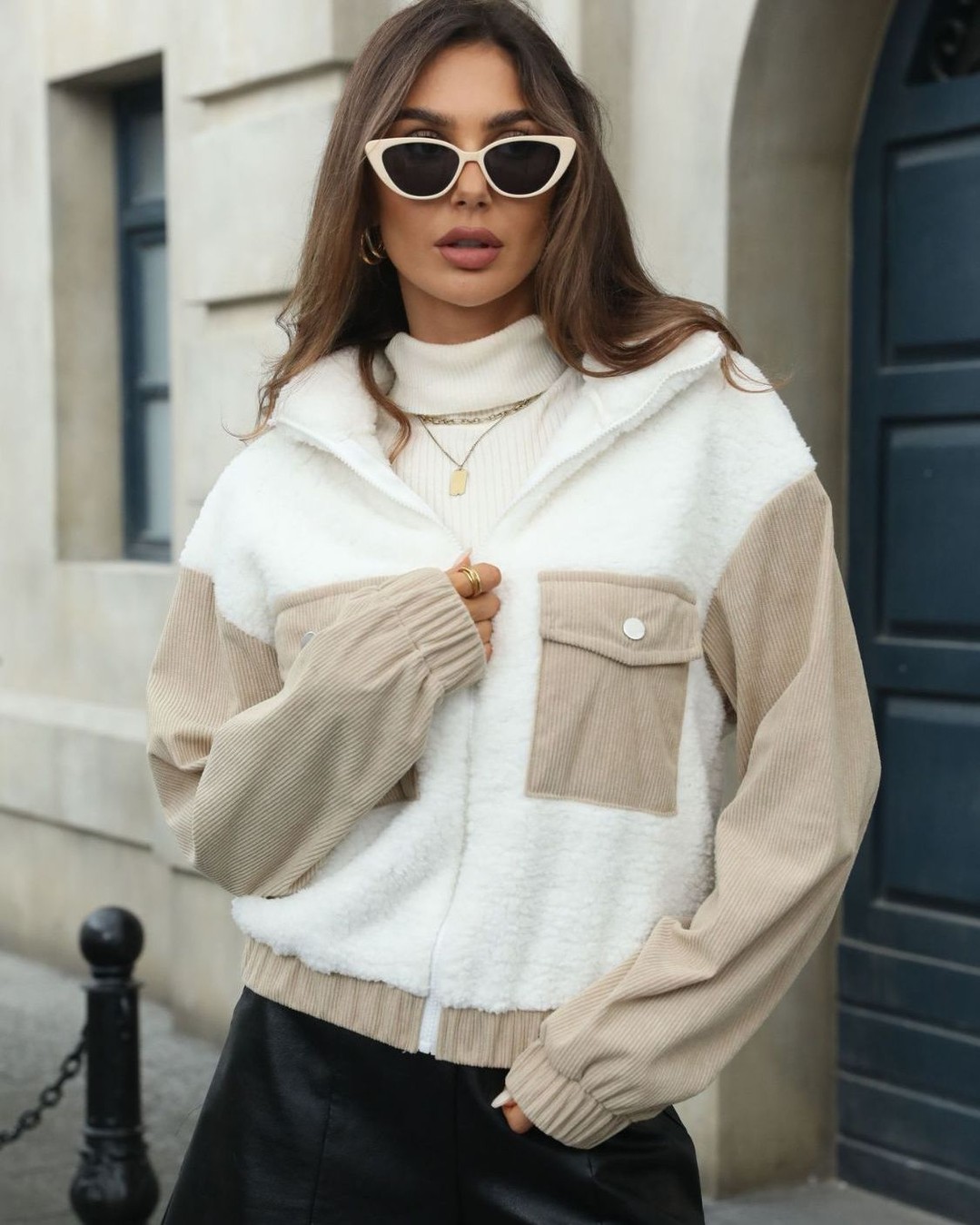 Contrast Zip Up Long Sleeve Jacket
 42.0 USD

 
Features: Basic style
Thickness: Normal
Body: Not lined
Material composition: 100% polyester
Care instructions: Machine wash cold. Tumble dry low.
Imported
 

Size
US
Top Length
Sleeve Length
Bust
Shoulder

S
4
22.8
22.4
40.9
21.3

M
6/8
23.2
22.8
42.5
21.7

L
10/12
23.6
23.2
44.9
22

XL
14
24
23.6
47.2
22.4

2XL
16
24.4
24
49.6
22.8

 https://fashionsenvy.com/products/contrast-zip-up-long-sleeve-jacket