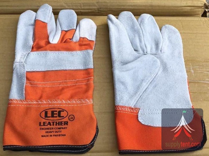 Ready to tackle any project with confidence? 

Our Single Palm Leather Gloves are your new best friend for both work and play! 

Crafted for durability and comfort, these gloves keep your hands protected while you get the job done. 

Perfect for a range of tasks, they're a must-have for any toolkit. 

Grab yours for Dhs. 46.00 and experience the difference!

👉 https://ssdlr.shop/l/dc68a11c

#WorkSmart #LeatherGloves #HandProtection #QualityYouCanTrust #Supplytent
