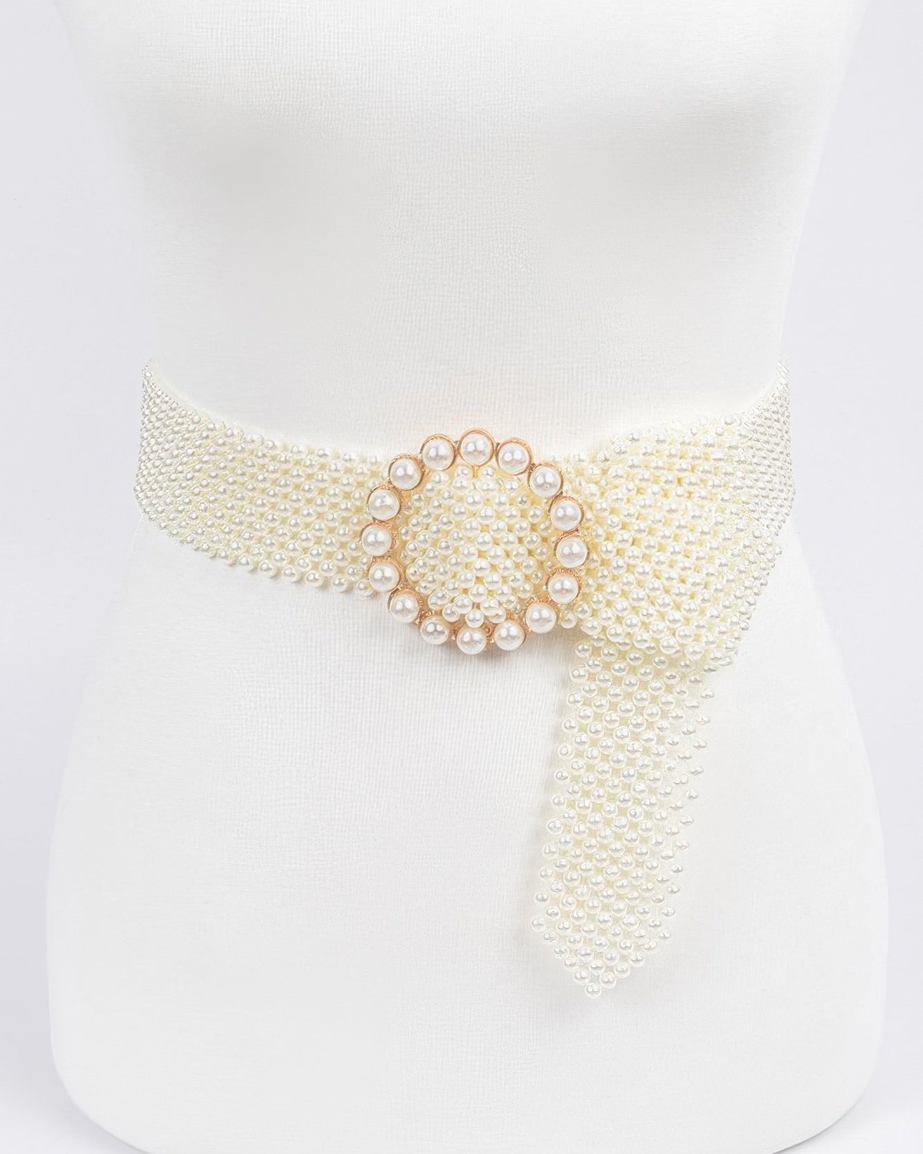 Who says you can’t have a little luxury every day? ✨
The Pearl Beads Belt is your new best friend for transforming any look.
Lightweight yet stunning, this belt features a sleek PVC base adorned with lustrous faux pearls.
It’s perfect for cinching dresses or elevating tailored outfits. Talk about versatility!
Available now for $34.00, embrace timeless elegance and let your style shine.
Grab yours today: https://ssdlr.shop/l/79425d62
#FashionEssentials #Accessorize #TimelessElegance #StyleGoals #NewArrivals