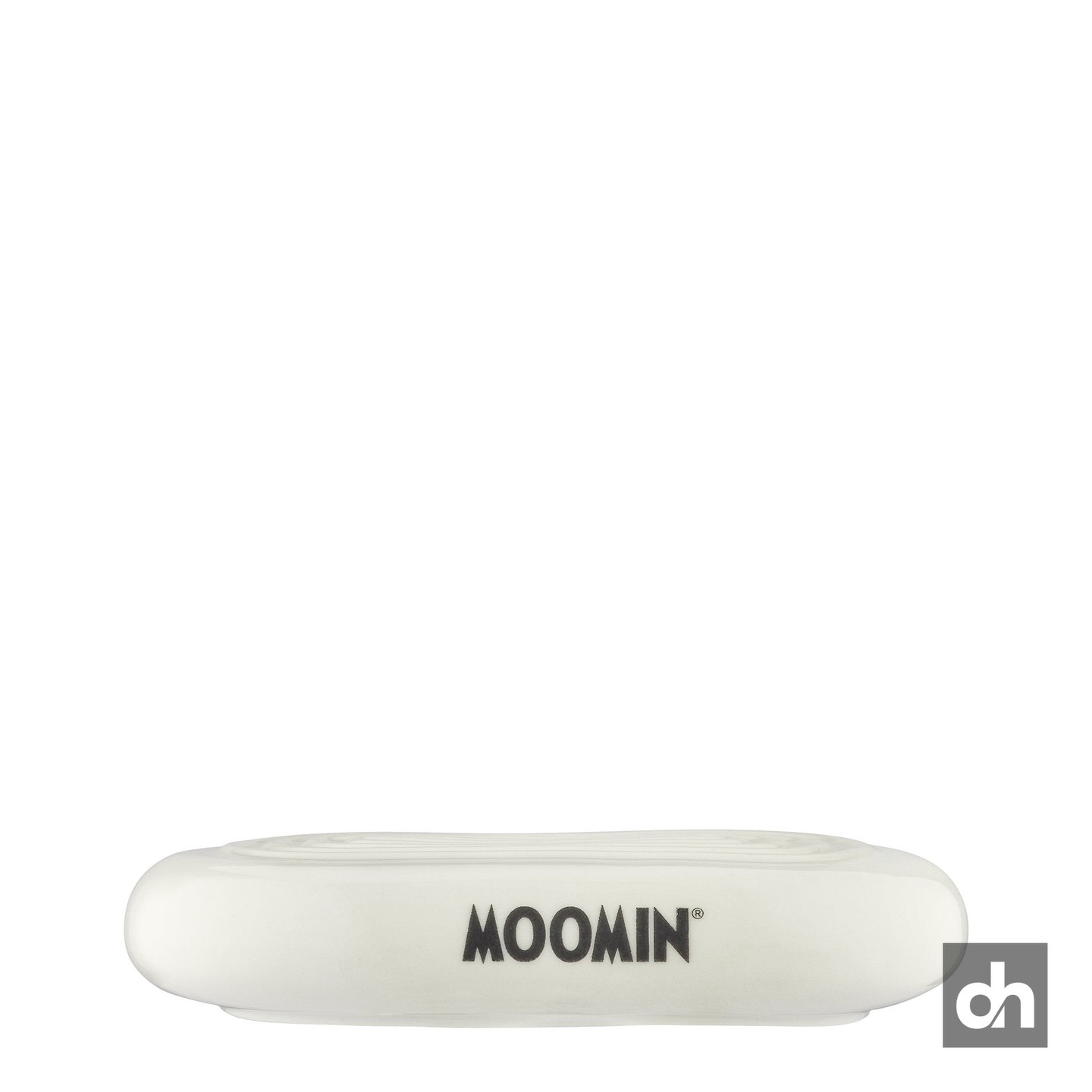 Er du på udkig efter Mumitroldene sæbeskål keramik Valley white - A-grade porcelæn/keramik, hvor kvalitet og skandinavisk design møder Mumitroldenes tidløse fortællinger? 🛍️

Hvert produkt er skabt med respekt for det ikoniske univers og med fokus på håndværk, detaljer og holdbare materialer.

En lille del af en større historie — skabt til at bringe varme, nostalgi og glæde ind i hverdagen.

#Mumitroldene #NordiskDesign #SkabtMedSjæl #Dsignhouse #SkandinaviskStil #TidløstDesign #Moomin #badeværelse #dsignhousexmoomin #liviano #mumitroldene #sæbeskål