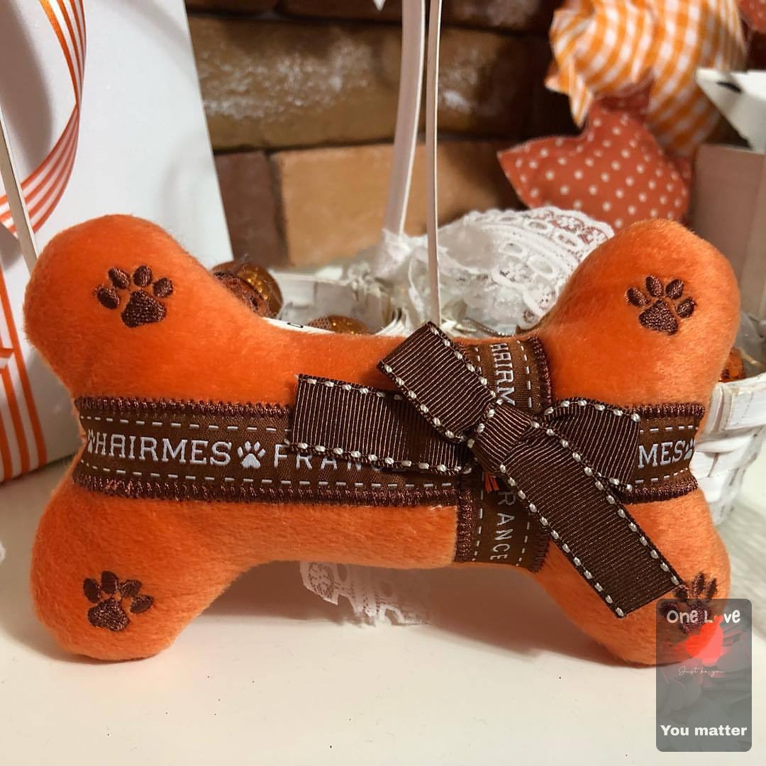 Your pup deserves playtime that keeps them entertained and happy. Our Luxury Series Cute Pet Dog Sounding Toys bring joy with adorable designs and interactive sounds that'll have your furry friend coming back for more.

Perfect for keeping them engaged, stimulated, and content. Available now for $13.00

https://zenithpets.com/products/luxury-series-cute-pet-dog-sounding-toys

#PetToys #DogLife #CuteAndPlayful #HappyPups #PetLove
